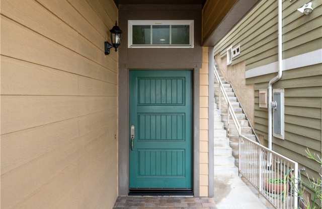 3533 S Kerckhoff Avenue