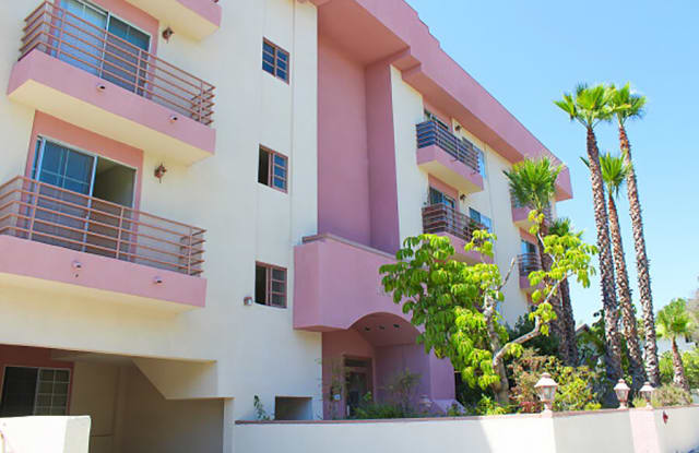 Photo of 1809 N Berendo St