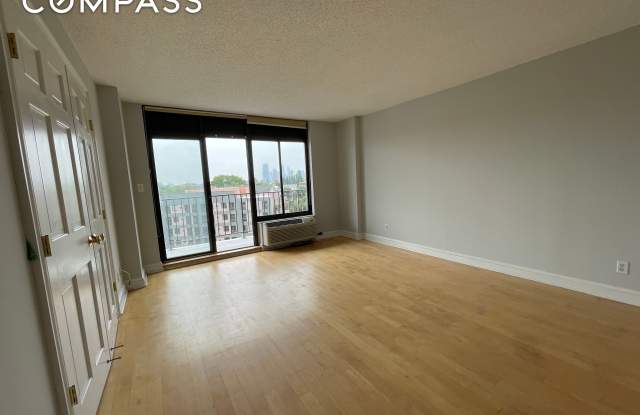 25-40 Shore Boulevard