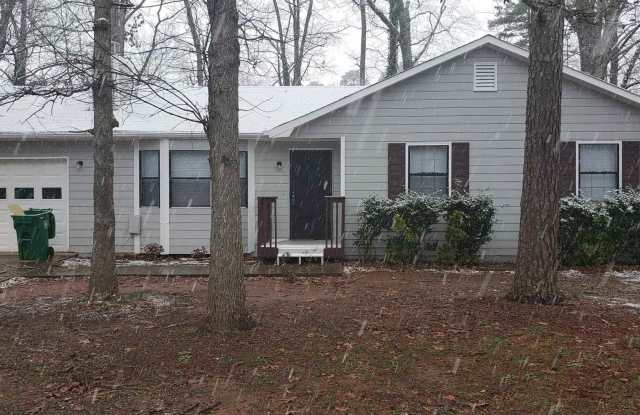 5362 Zachary Dr - 5362 Zachary Drive, Stone Mountain, GA 30083