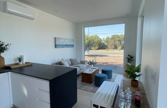 925 Berrellesa Street