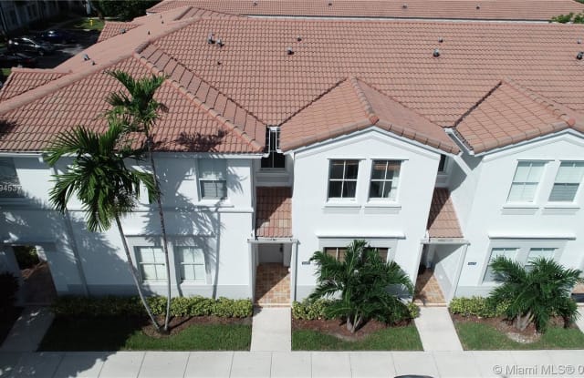 15691 SW 40th St - 15691 Southwest 40th Street, Miramar, FL 33027