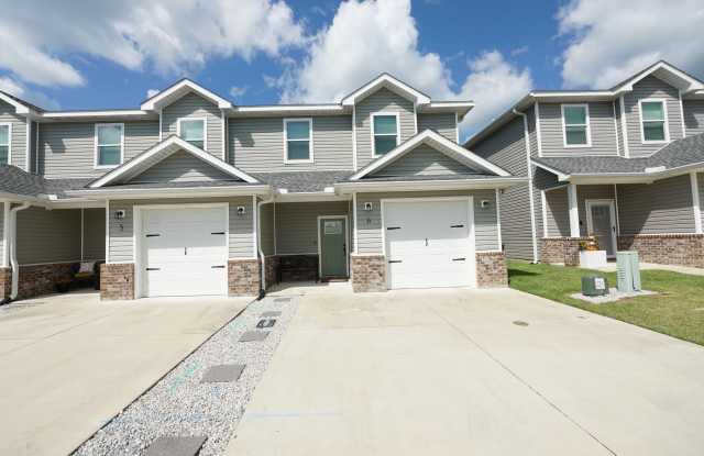 6 Praiseworthy Drive