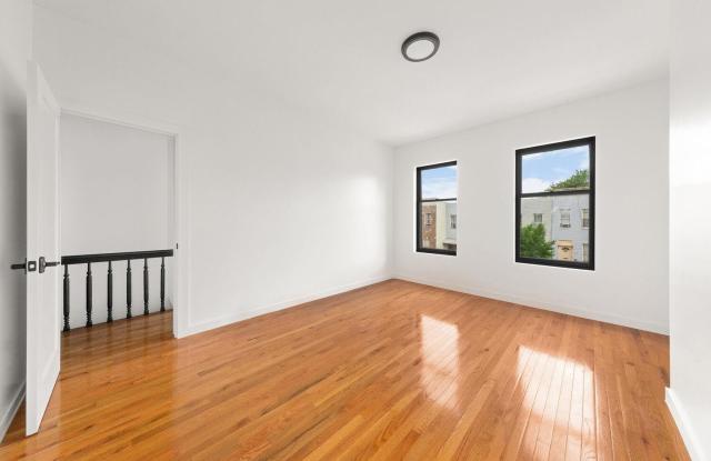 Photo of 64 DE SALES Place unit: 2