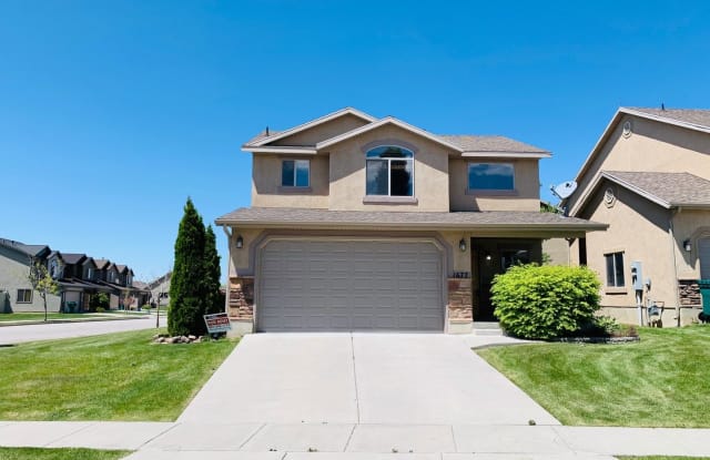 1677 N 25 E - 1677 N 25 E, Layton, UT 84041