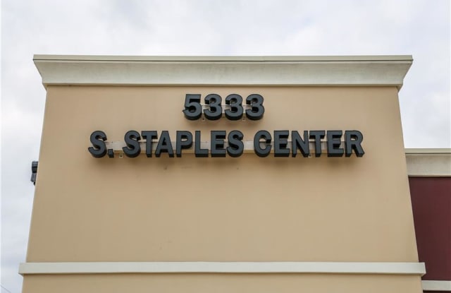 5333 S Staples St - 5333 S Staples St, Corpus Christi, TX 78411