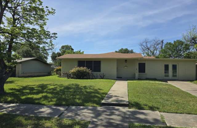 Photo of 606 Shadywood