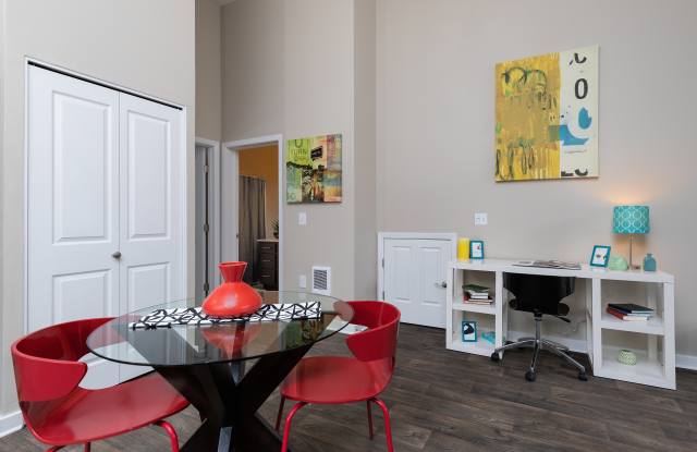 Russellville Commons