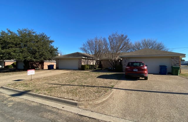 604 Barbara Jean - 604 Barbara Jean St, Hewitt, TX 76643