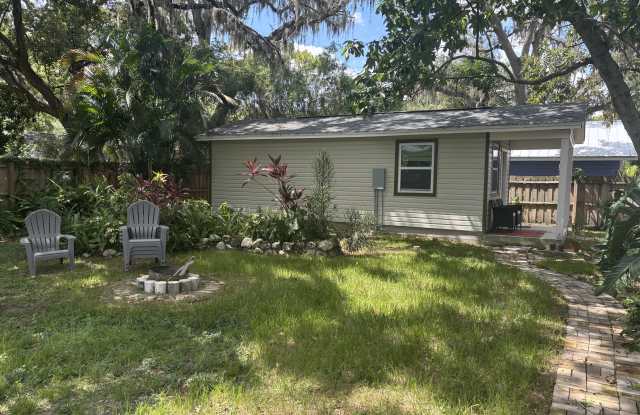 1210 East Paris Street