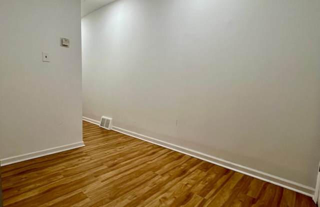 Newly Renovated 2-Bedroom Apartment in Hunting Park! PHA ACCEPTED!