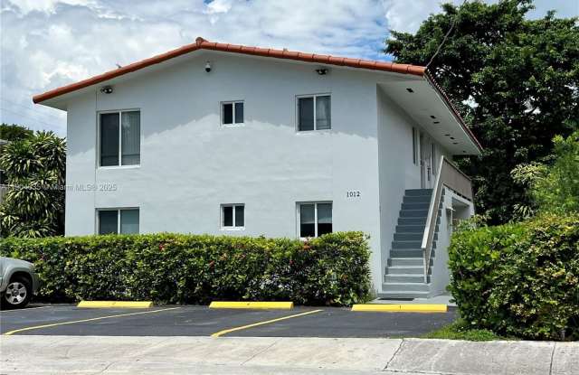 Photo of 1012 SW 4th Ave