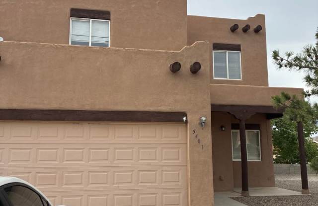 large 3 br+ loft