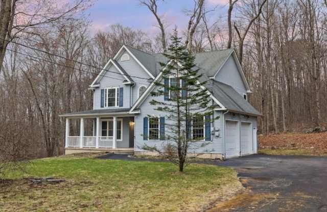 Photo of 1141 RIVERSIDE HTS W