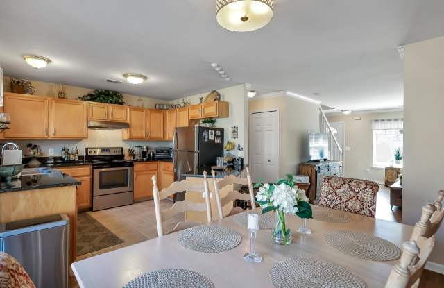 5463 Stoney Place N unit: 06-102