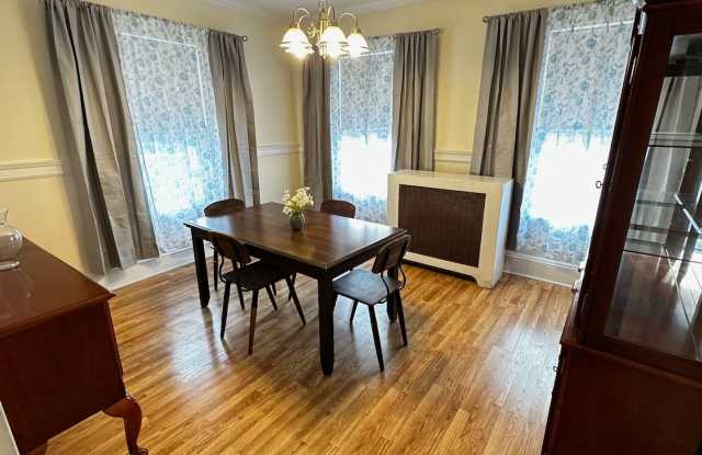 6 Bedroom