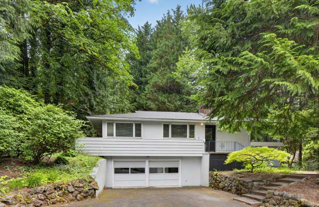 910 Southwest York Road