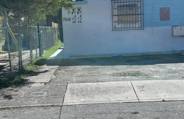 2548 SW 9th St - 2548 Southwest 9th Street, Miami, FL 33135