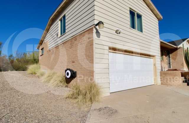 4980 North Hillcrest Drive