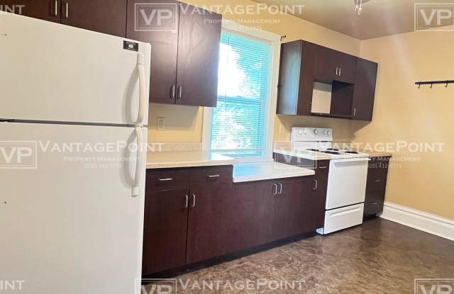 809 3rd Street - Upper