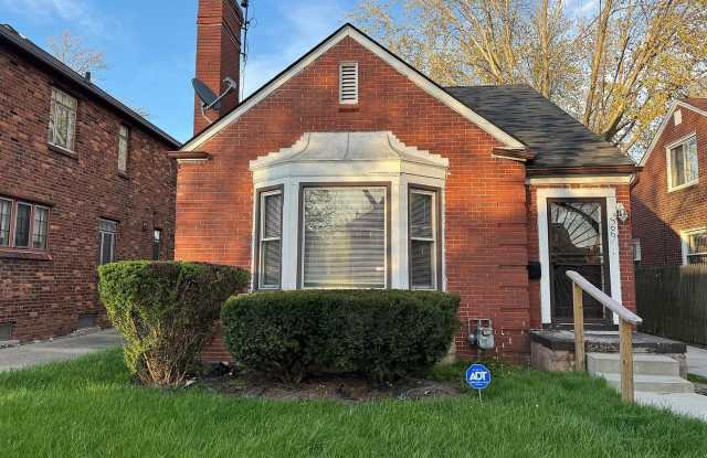3-Bedroom Detroit Home with Garage and Sun Porch