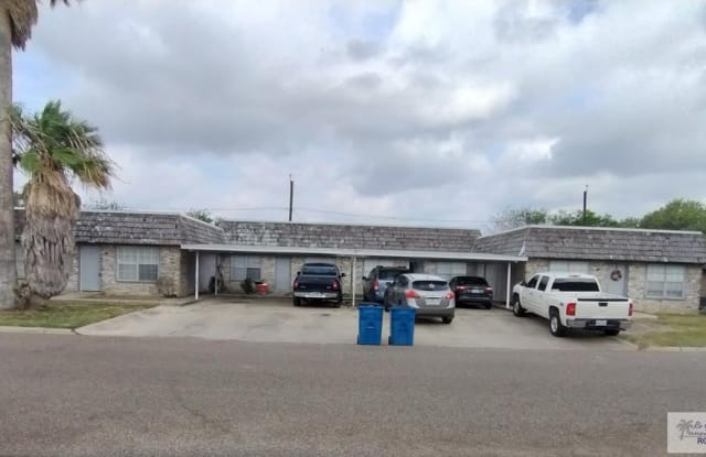 130 LAS PALMAS ST - 130 Las Palmas Street, San Benito, TX 78586