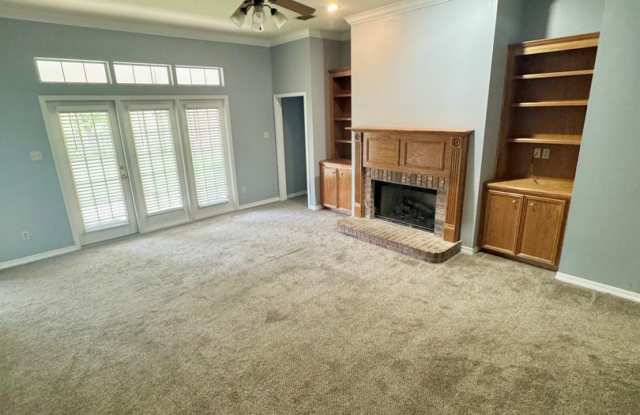 Great 3 bedroom, close to everything