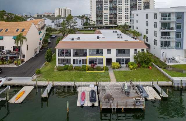 333 Island Way - 1