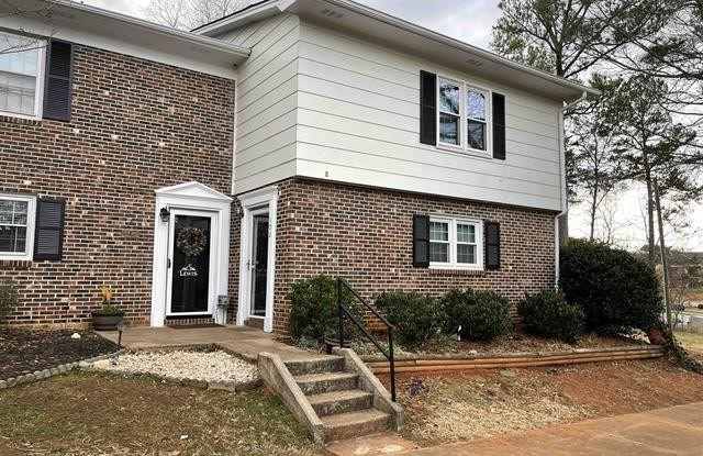102 Fernridge Drive