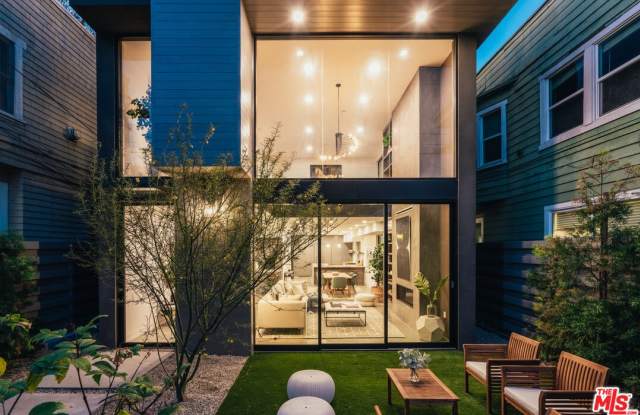 213 Horizon Ave