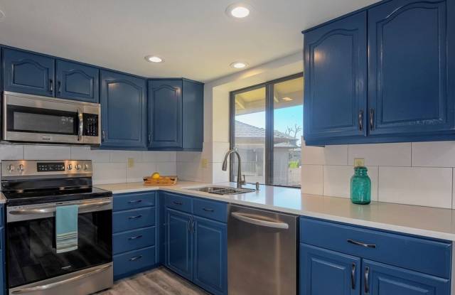 4 Bedroom - Gated Community!