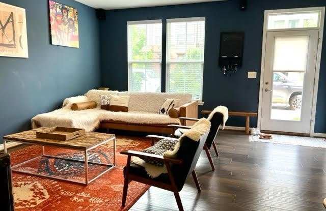 43309 JOHN MICHAEL Terrace