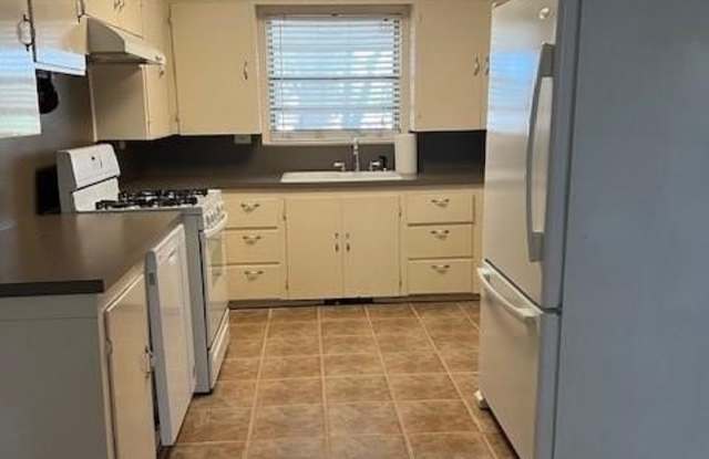 2505 Ridgecrest Road