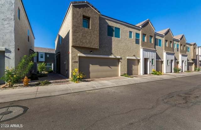 2268 W Laurie Lane