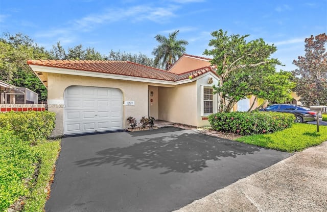 1271 Seagrape Cir - 1271 Seagrape Circle, Weston, FL 33326