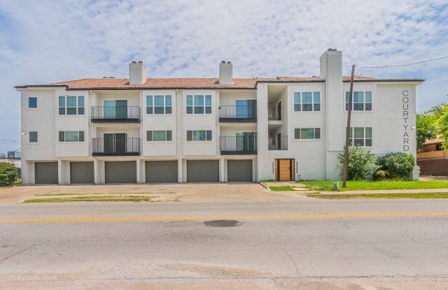 Photo of Courtyard Condominiums