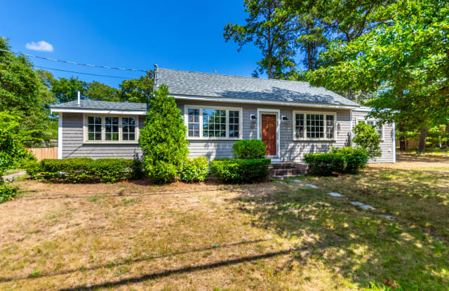 606 Bourne Road - 606 Bourne Road, Plymouth County, MA 02360