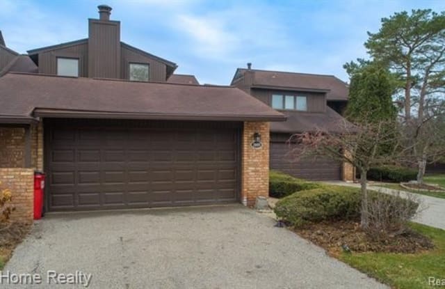 2095 BORDEAUX Street - 2095 Bordeaux Street, Oakland County, MI 48323