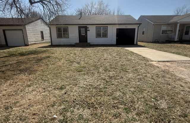 2713 West Maine Street