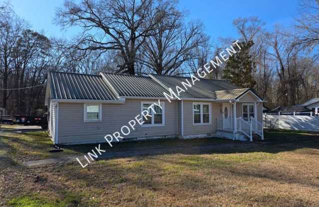 Fully Renovated 3 Bedroom Home Near Harrison Bay – Covered Deck & Fenced Yard