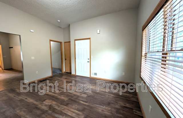 Photo of 863 Clark Street North