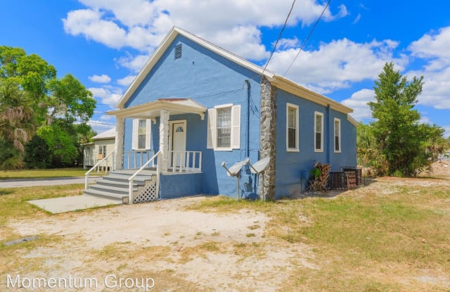 2002 E 18th Ave - 2002 East 18th Avenue, Tampa, FL 33605