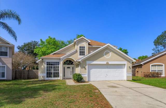 836 GARDEN GLEN LOOP