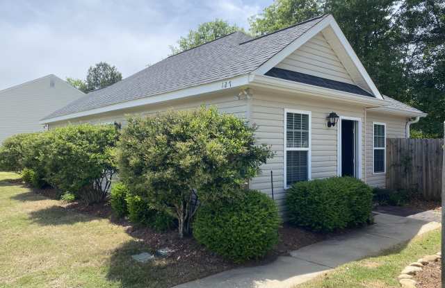 127 Photinia Drive