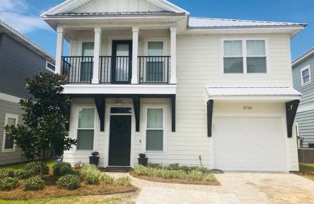 For Lease - 3 BR|2.5 BA w/ Fenced Yard! East PCB