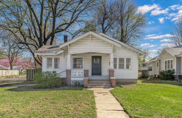 Available now! - 830 East Delmar Street, Springfield, MO 65807