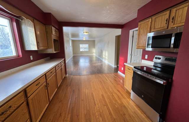 517 10th Street North