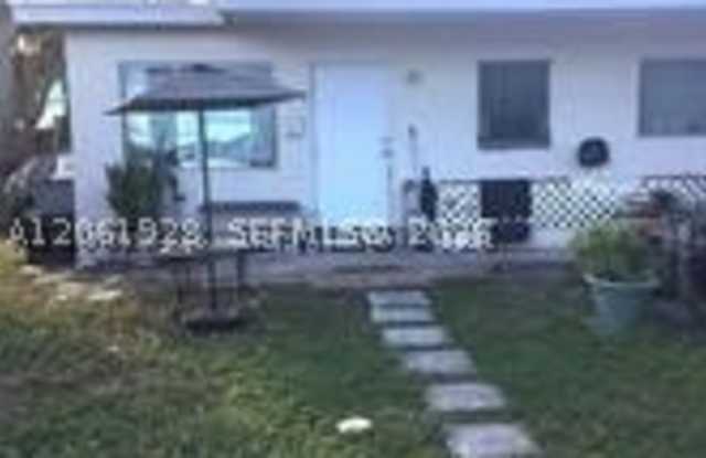 3477 NE 13th Ave