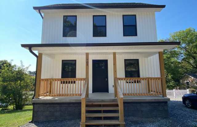 705 W Rhoten St, Jefferson City, TN 37760
