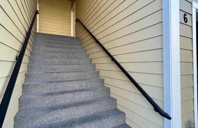 411 Berrydale Avenue - 6